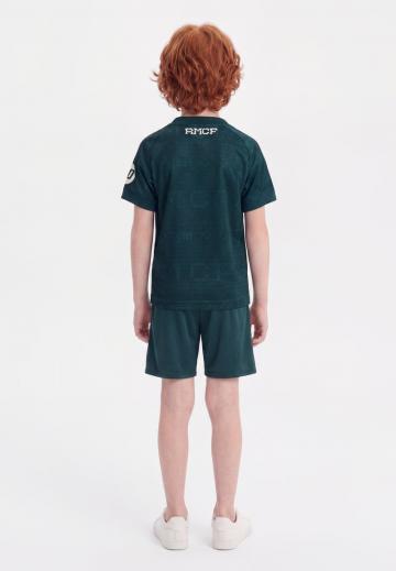 Спортивные шорты