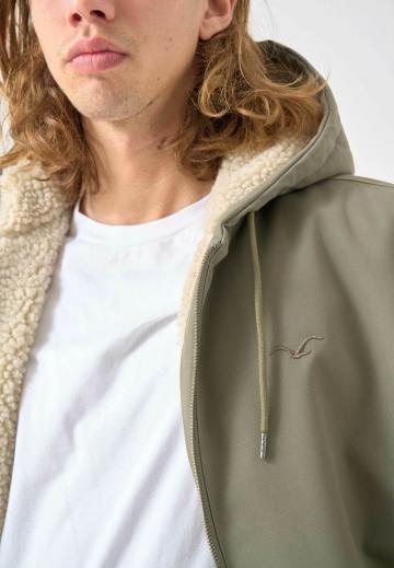 Зимняя куртка