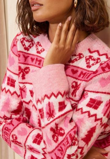 Вязаный пуловер