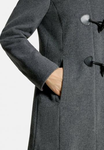 Короткое пальто