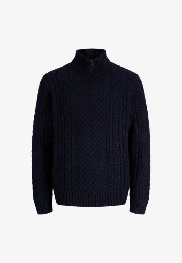 Вязаный пуловер
