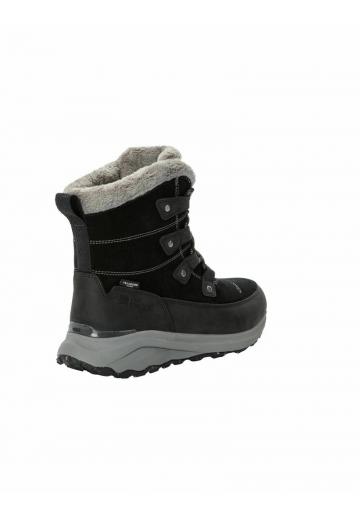 Спортивные сапоги