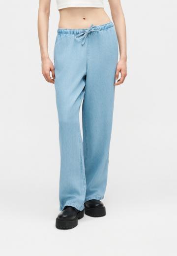 Джинсы