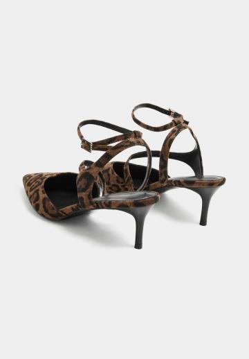 Туфли на высоком каблуке