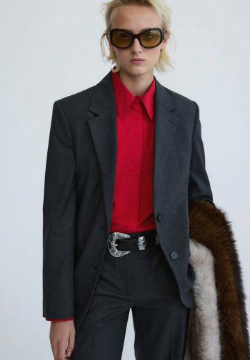 Короткое пальто