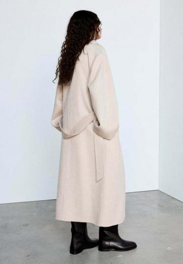 Шерстяное пальто