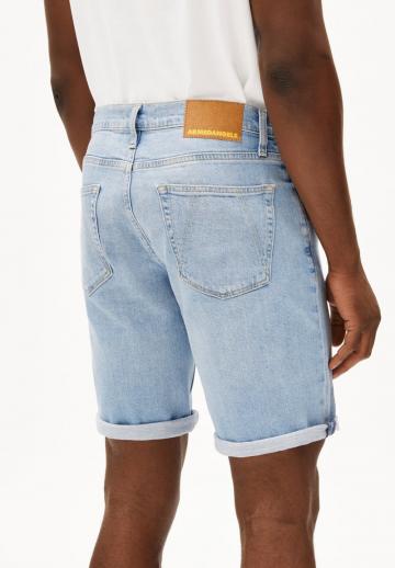 Джинсовые шорты