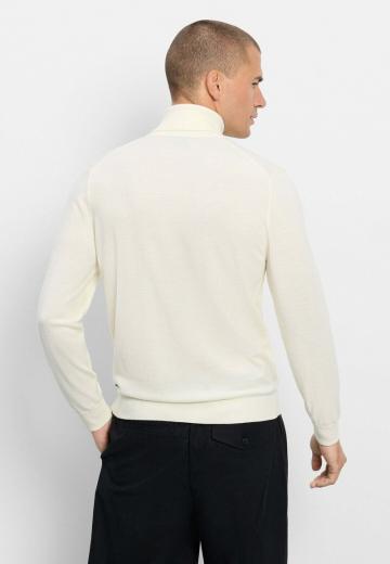 Вязаный пуловер