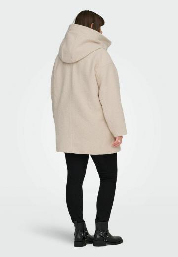 Короткое пальто