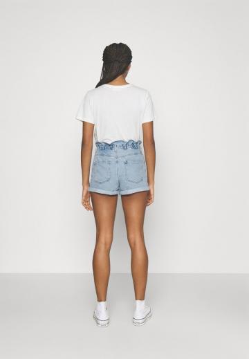 Джинсовые шорты