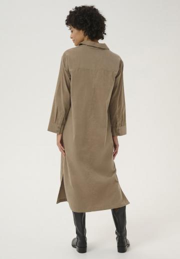 Платье-футляр