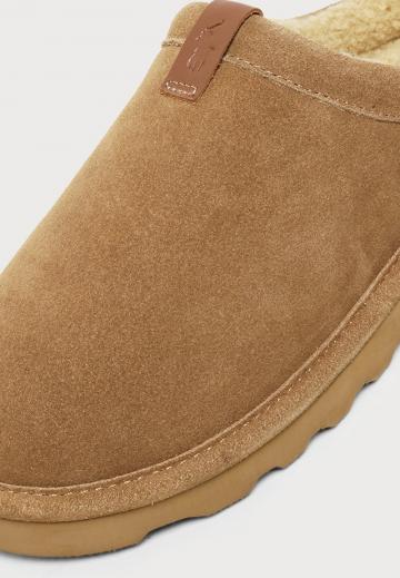Шлепанцы