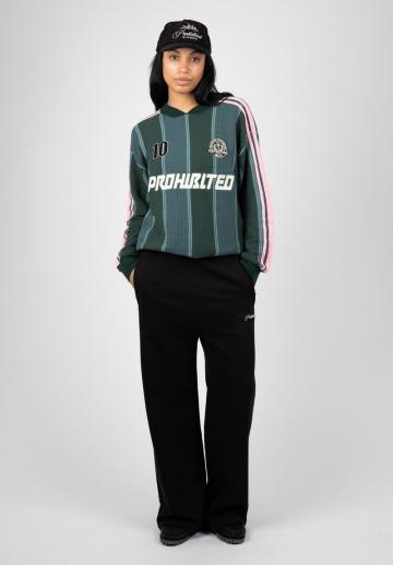 Вязаный пуловер