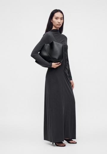 Трикотажное платье