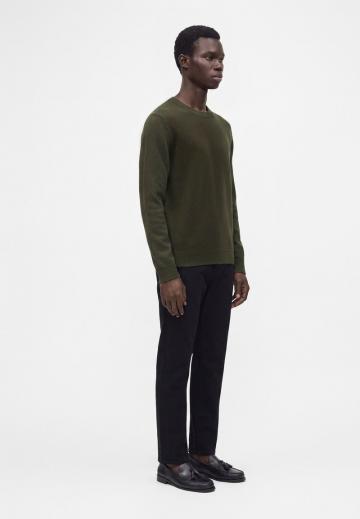 Вязаный пуловер