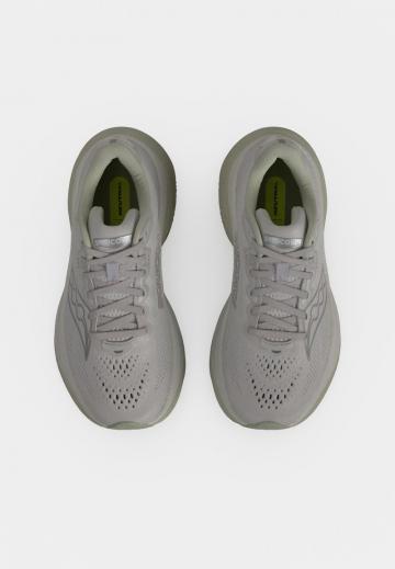 Беговые кроссовки
