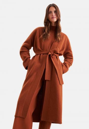 Вязаная кофта