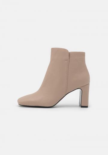 Ботинки