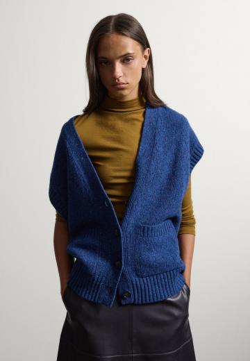Вязаная кофта