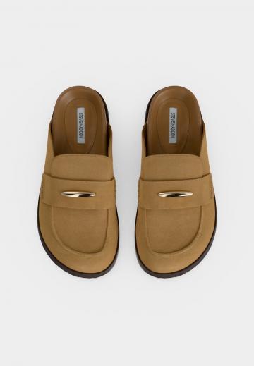 Шлепанцы