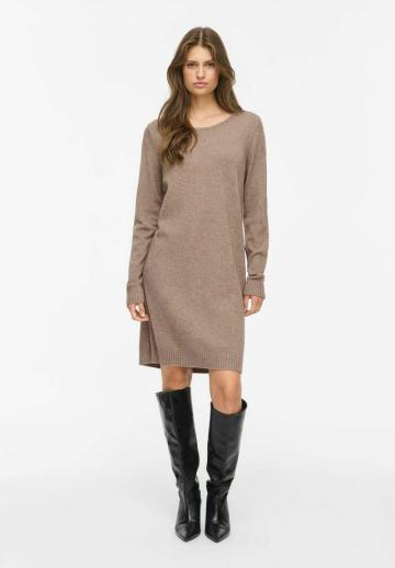 Вязаное платье