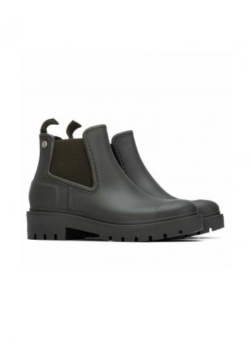 Резиновые сапоги