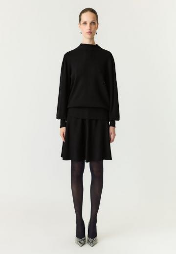 Вязаный пуловер