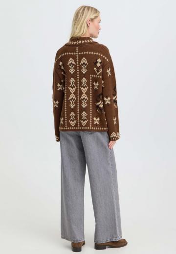Вязаная кофта