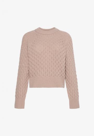 Вязаный пуловер