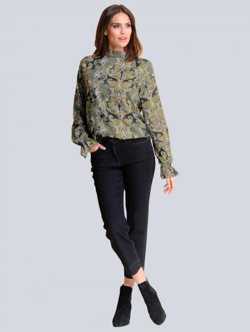 Короткие джинсы