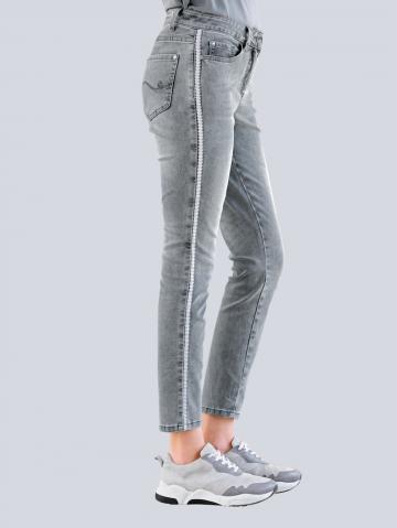 Короткие джинсы