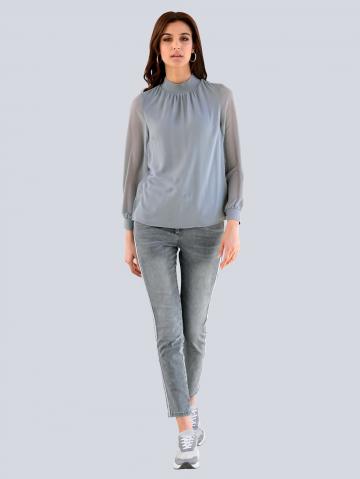 Короткие джинсы