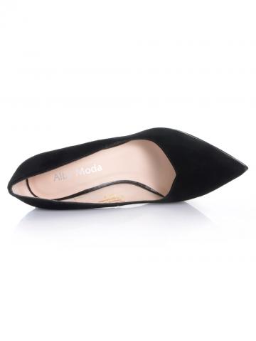 Туфли на высоком каблуке