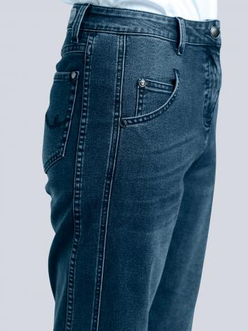 Короткие джинсы