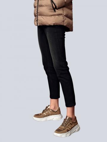 Короткие джинсы