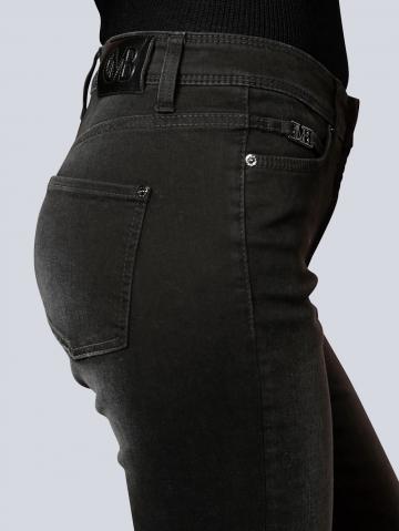 Короткие джинсы