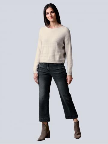 Короткие джинсы