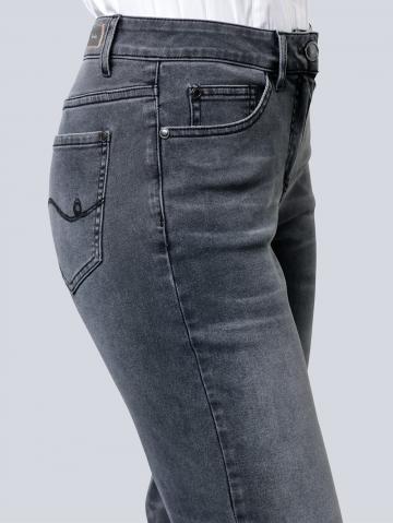 Короткие джинсы