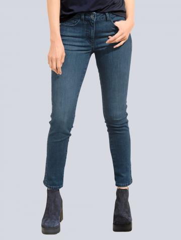 Короткие джинсы