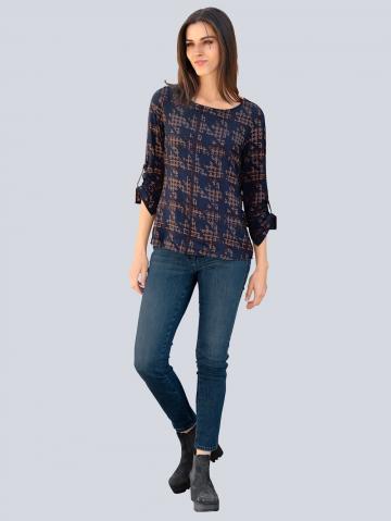 Короткие джинсы