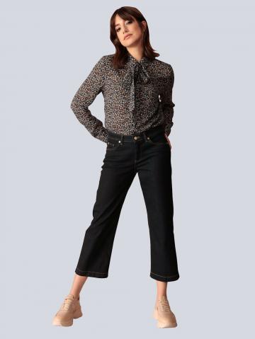 Короткие джинсы