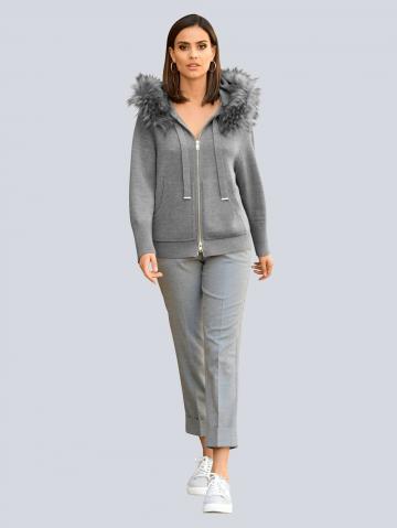 Вязаная кофта