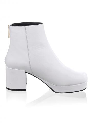 Туфли на высоком каблуке