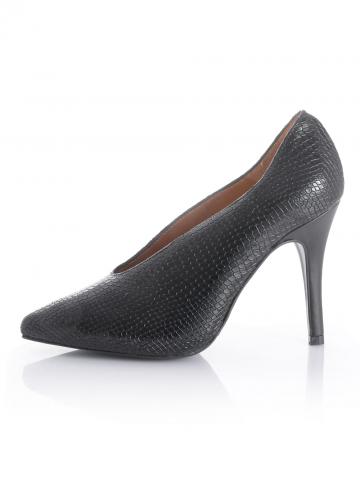 Туфли на высоком каблуке