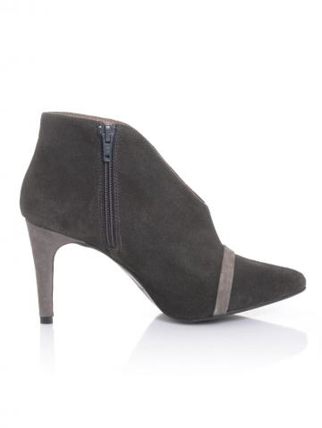 Туфли на высоком каблуке