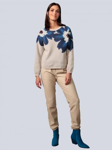 Пуловер с круглым вырезом