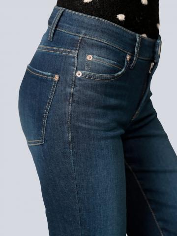 Короткие джинсы