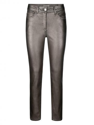 Короткие джинсы