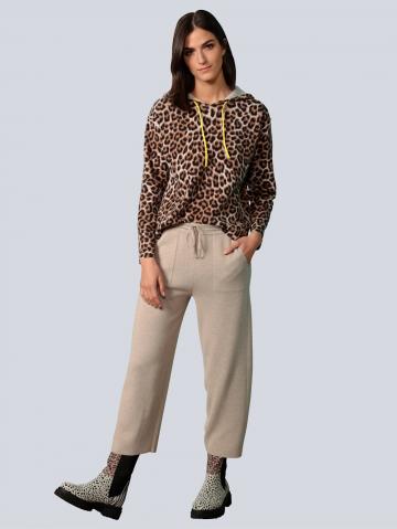 Пуловер с круглым вырезом