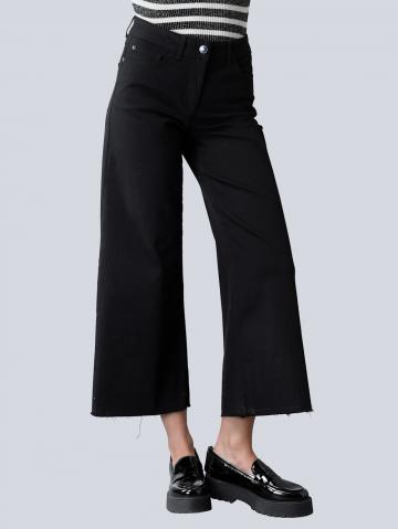 Короткие джинсы